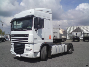 Седельный тягач DAF XF 105.430