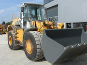 Фронтальный погрузчик JCB 411 HT ЛИЗИНГ И КРЕДИТ. Год — 2009